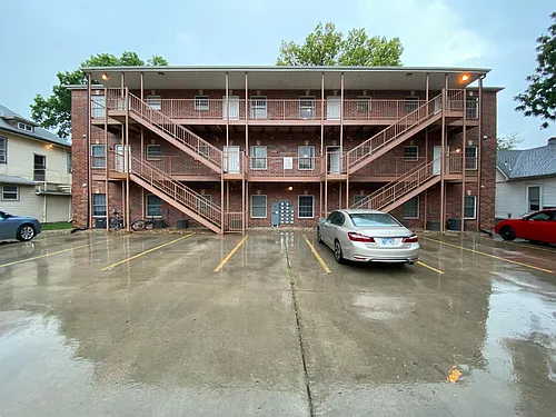 1118 Vattier St #8 Photo 1