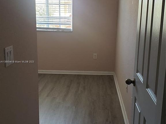 4th image of 5116 SE Mariner Garden Cir #5116