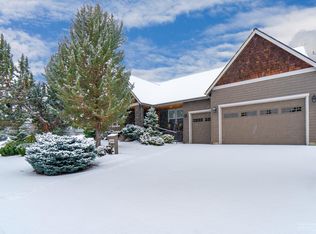 10067 Juniper Glen Cir, Redmond, OR 97756