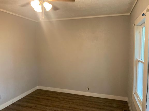 3rd image of 715 W Willis St #715