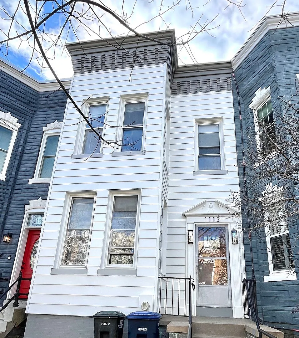 Building Photo - 1113 I St NE