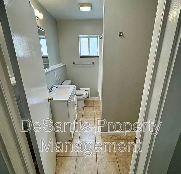 227 5th Ave #2 — Photo 29