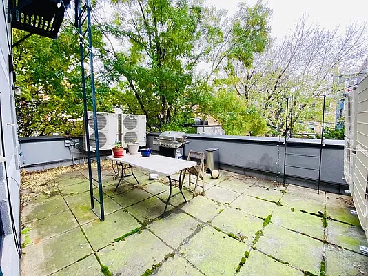 Rented by PM Management | media 28