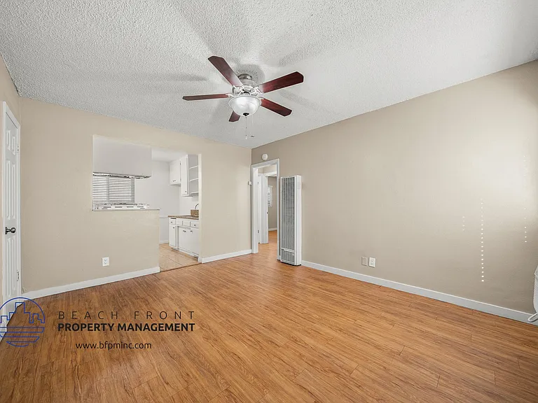 9320-9330 Elm Vista Dr. — Photo 22