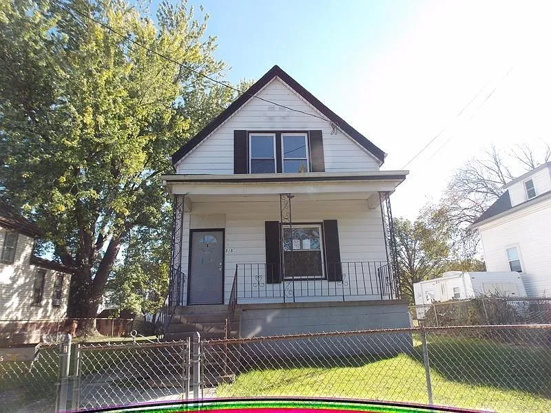 515 E 45th St photo 1