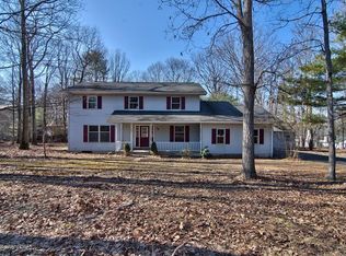 114 Crestwood Ct, Saylorsburg, PA 18353