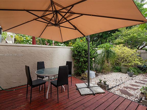 5th image of 3024 S Oakland Forest Dr APT 3101