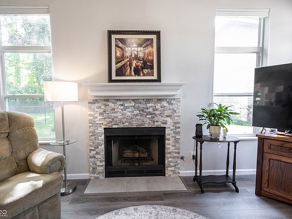 5th image of 7591 Sycamore Grove Ct