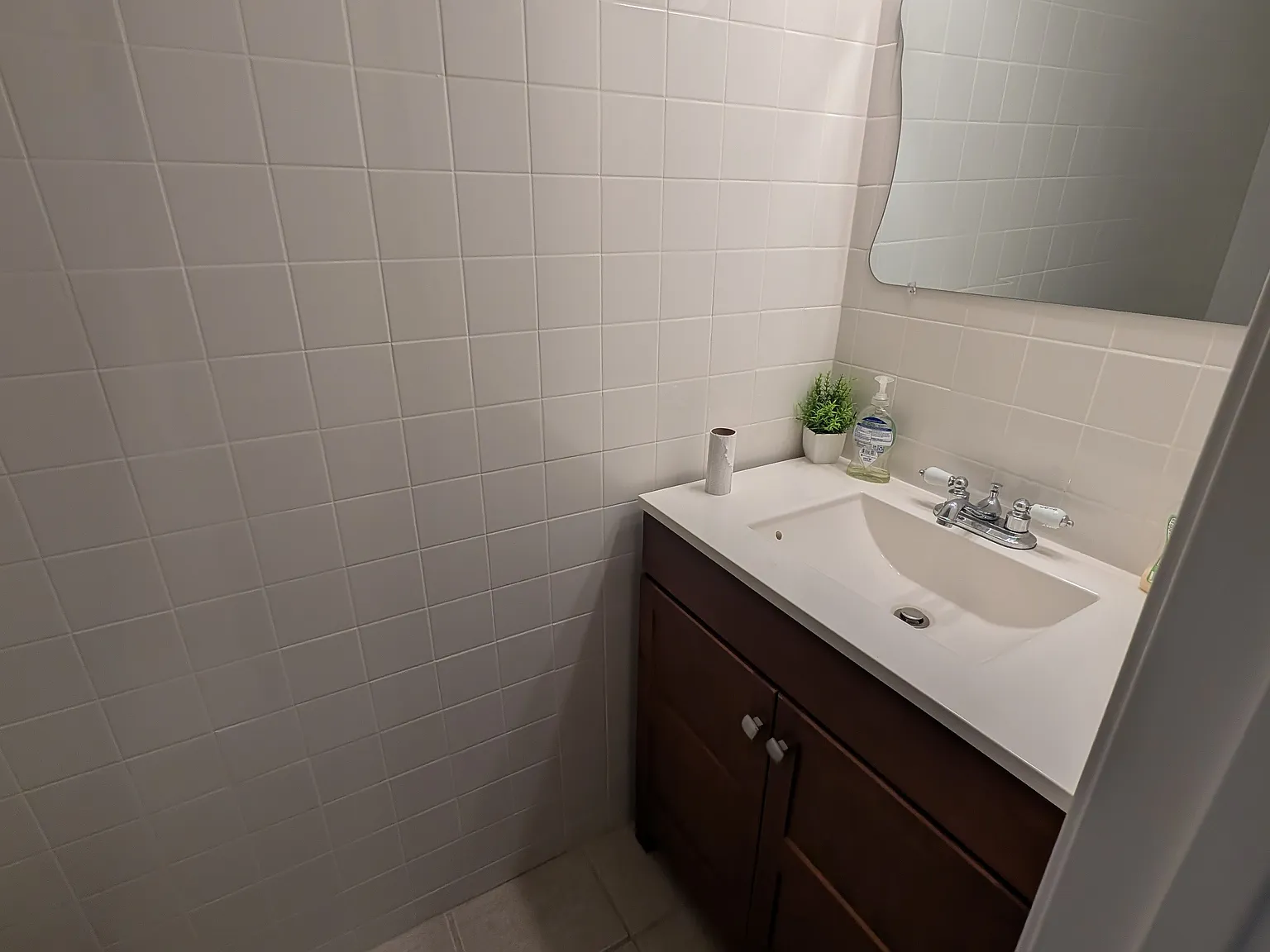 3 bed, 3.5 bath, 1302 sqft, $3,250 — Photo 4