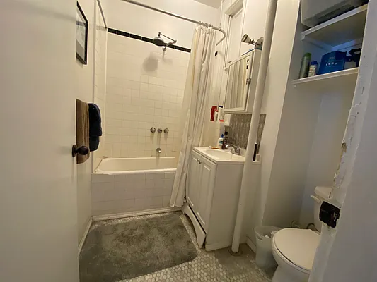 Rented by Bien Realty Ltd | media 51