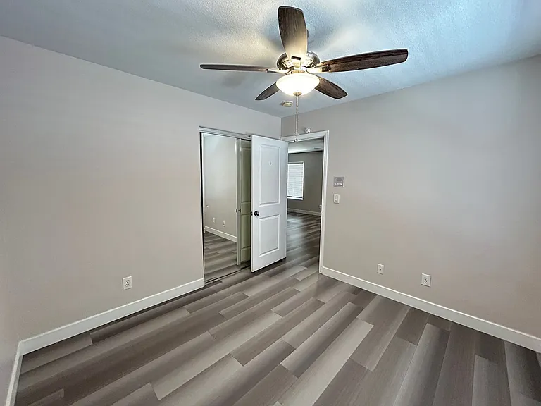 6538 Elm Spring Ct — Photo 20