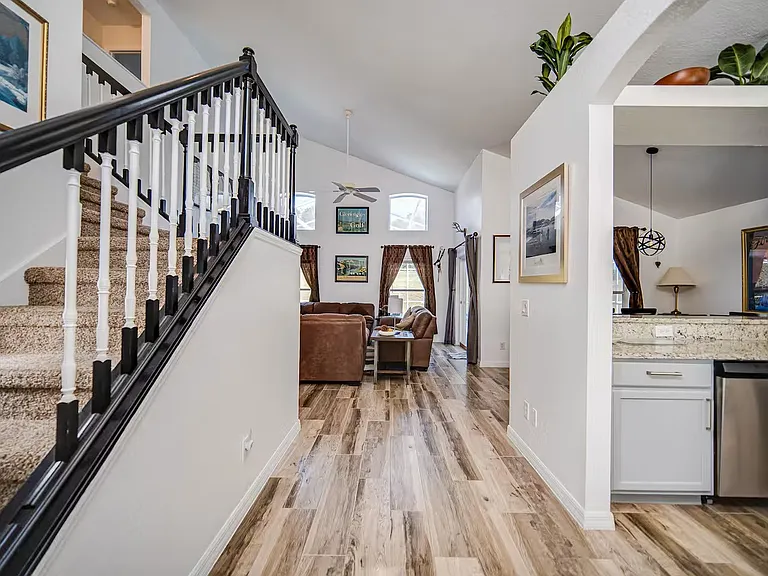 204 Gleneagles Dr — Photo 12