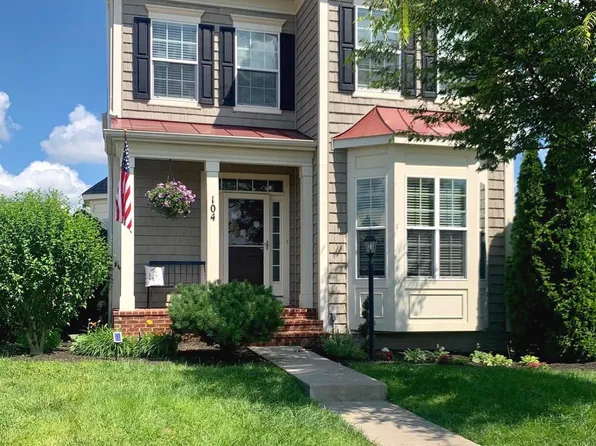 104 Leavenworth Ct, Stephenson, VA 22656