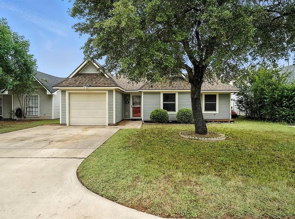 1st image of 51 Shady Brook Cir