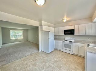 15457 E Thirteen Mile Rd APT 104, Fraser, MI 48026