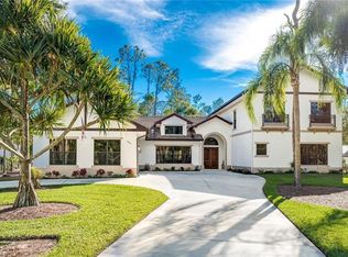 6010 Bur Oaks Ln, Naples, FL 34119