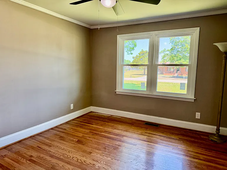 1638 Evans Rd — Photo 12