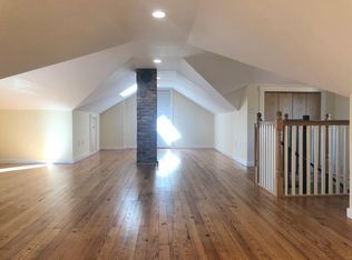 98 Greenwood St #2, Naugatuck, CT 06770