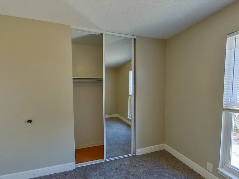 713 Dondee Dr — Photo 9
