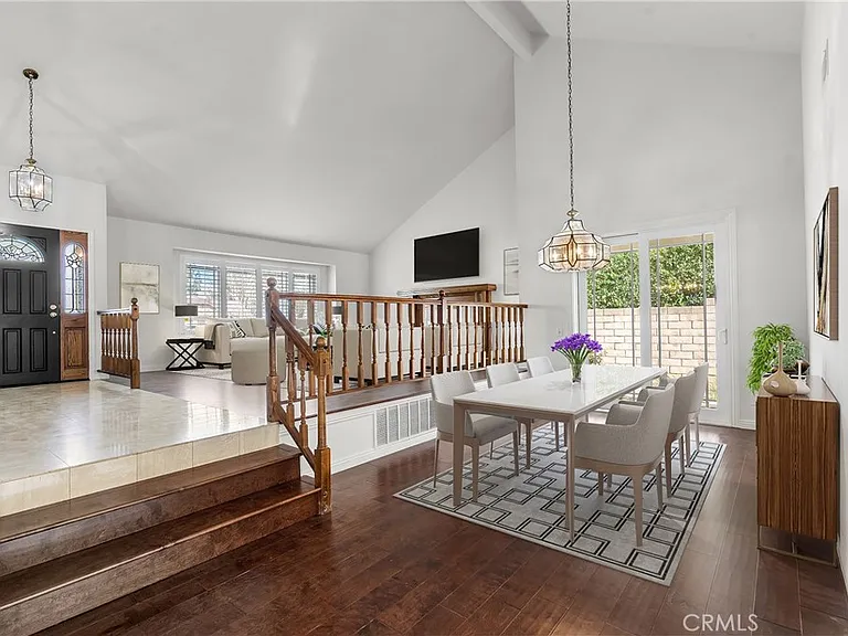 11861 Darby Ave — Photo 16
