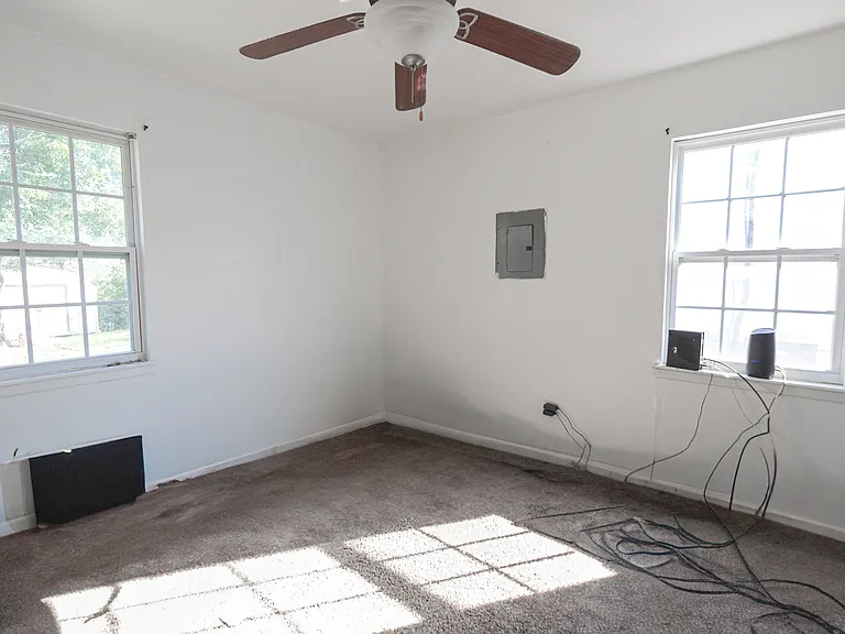 8508 Quebec Dr — Photo 25