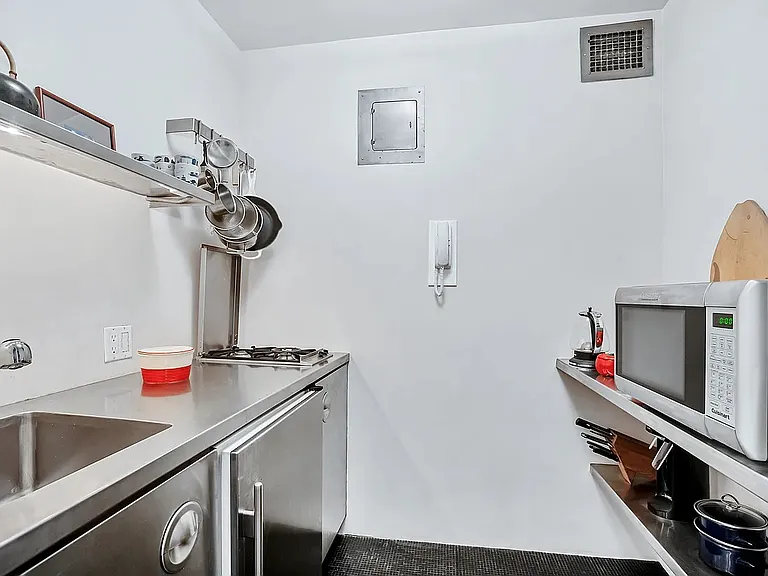 136 E 56th St #4G — Photo 6