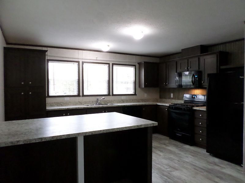 2nd image of 9045 Rushmore Blvd S