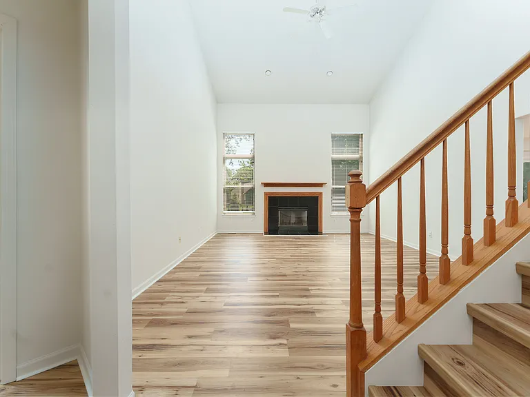 3172 Birchwood Ct — Photo 16