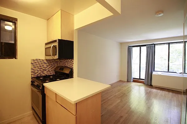 Rented by Jade Stone Real Estate Consulting | media 26