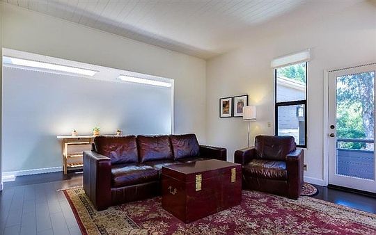 2nd image of 668 Serrano Dr