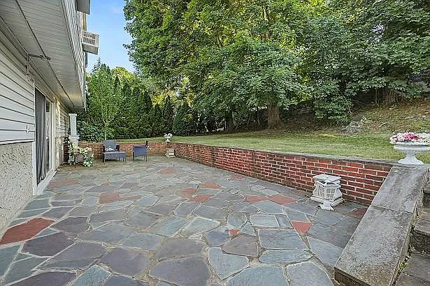 6 Westwind Rd — Photo 15