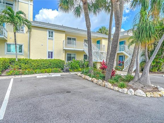 2nd image of 5553 NE Gulfstream Way