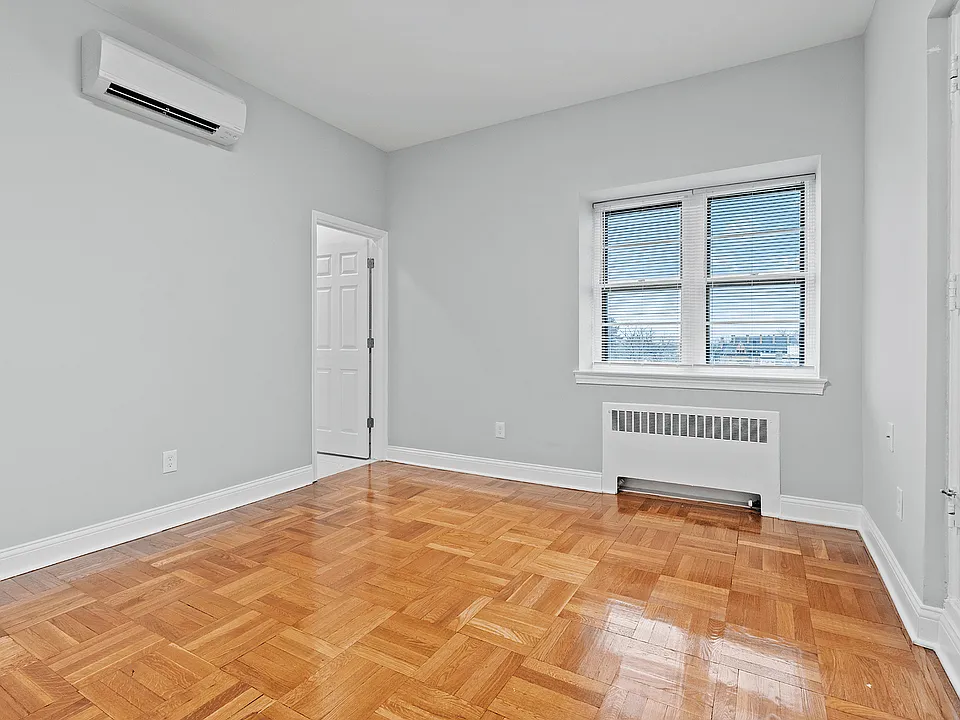 Experience the comfort of this bright and airy room, perfect for relaxation.