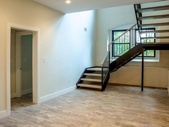 3rd image of 11 Newcomb St APT 4