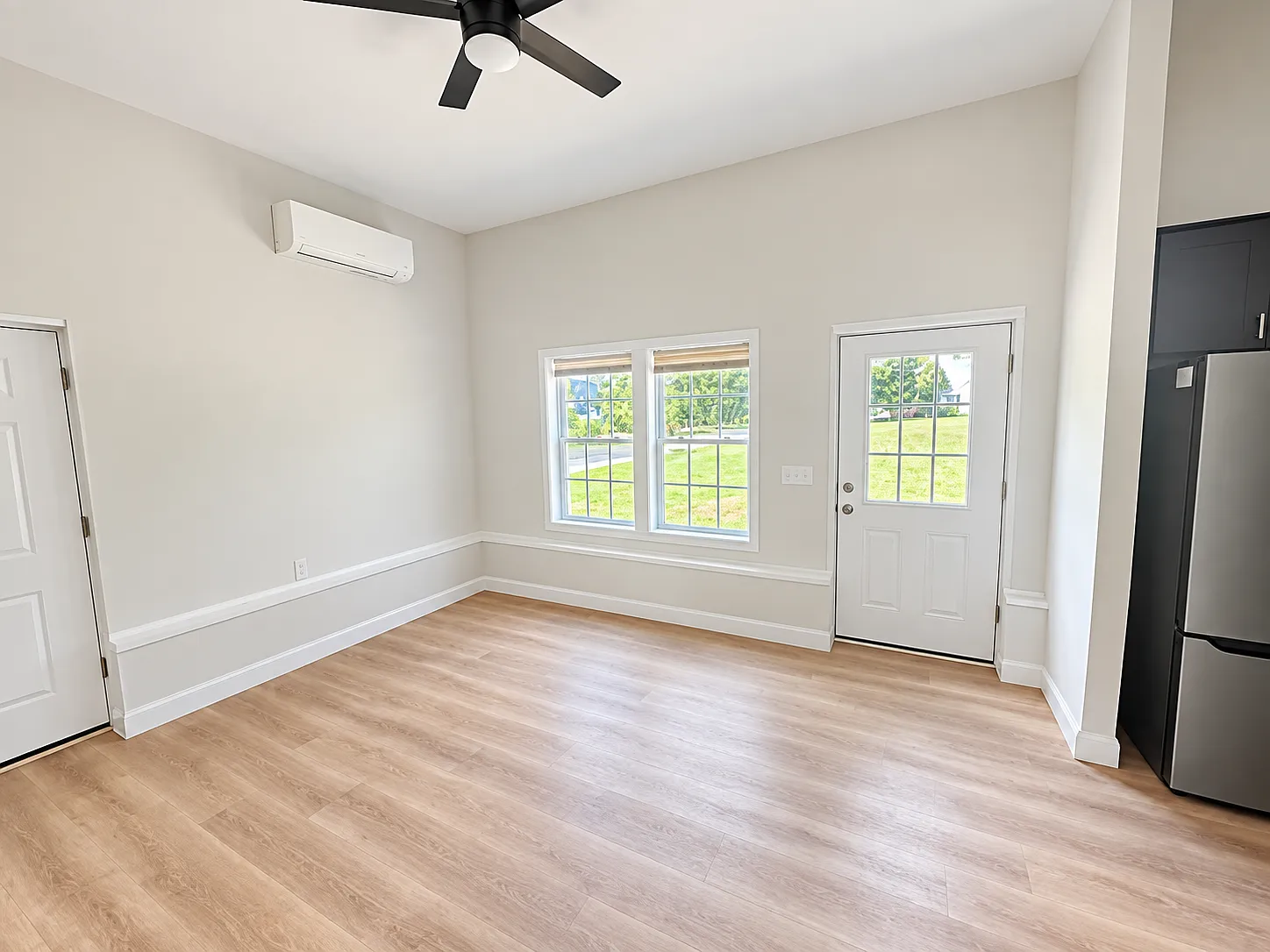 3360 Lafayette Rd — Photo 2