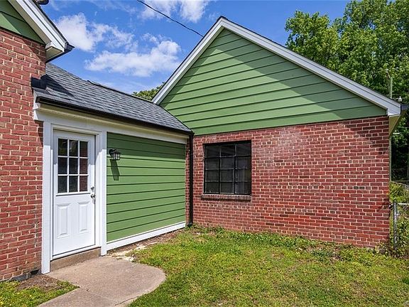 5th image of 1302 Dubois Ave