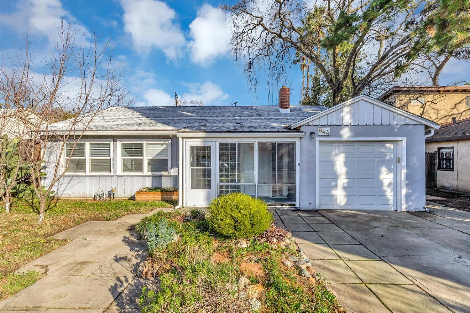 844 L St photo 1