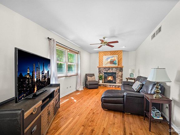 4th image of 2304 Flambeau Dr