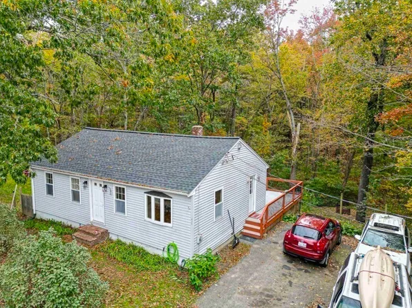 430 Brockelman Rd, Lancaster, MA 01523