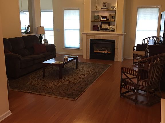 3rd image of 120 Copperfield Ct
