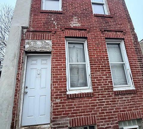 2nd image of 2942 Rutledge St
