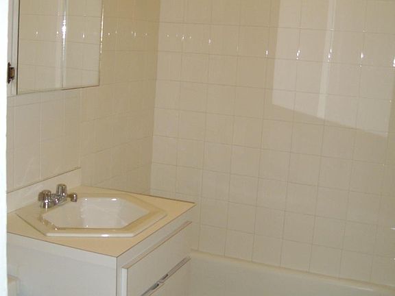 5th image of 1937 W Potomac Ave APT 1F