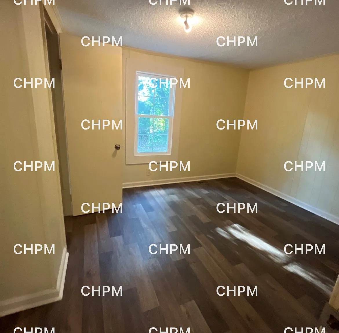 614 South Pine Street - 1 — Photo 2