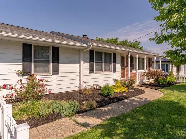 20 Highland Dr, Hillsboro, OH 45133