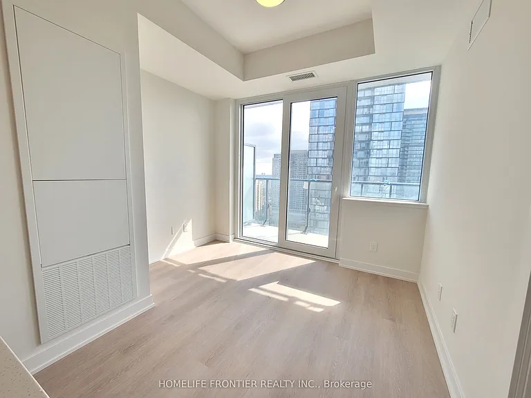 15 Ellerslie Ave #2504 — Photo 5