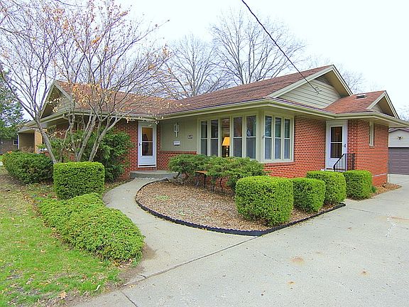Angle View with Front Entry
