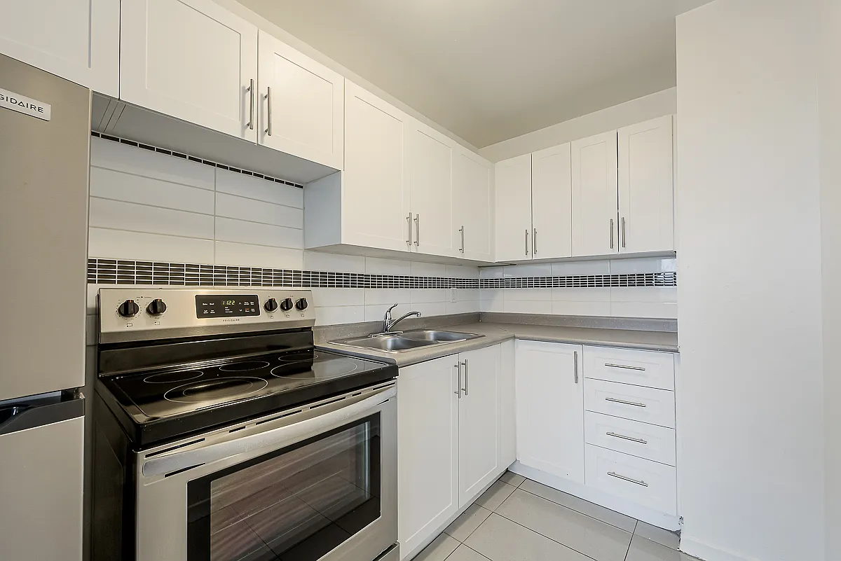 Morning Star Apartments — Photo 1