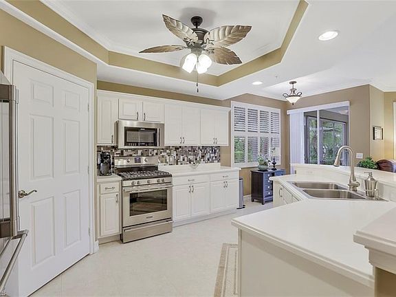 5th image of 11037 Harbour Yacht Ct Unit 101