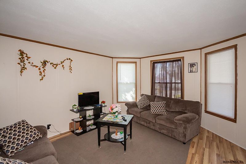 5th image of 1125-27 HOWARD Street