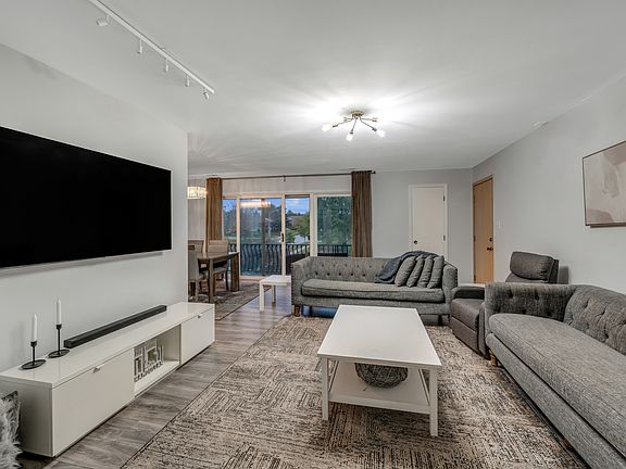 4th image of 17754 Bernard Dr APT 3D